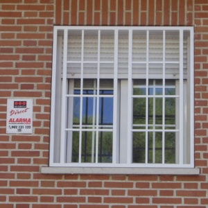 Ach Aluminios cerramientos aluminio y PVC Carpintería de aluminio y ventanas de PVC Rejas para ventana